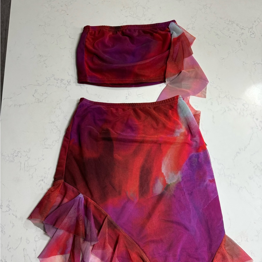 Prettylittlething Skirt Set